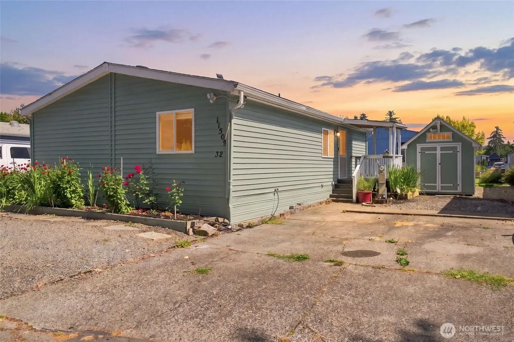 11509 20th Avenue Ct E 32, Tacoma