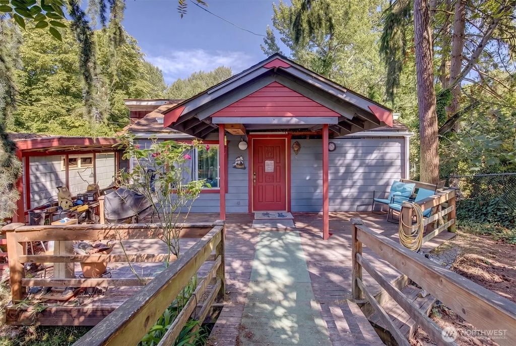 6346 21st Avenue Sw, Seattle