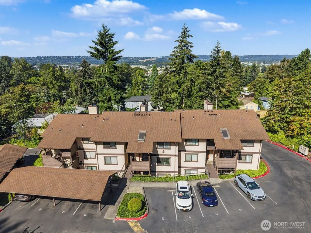 140 Summit Avenue N A-7, Kent