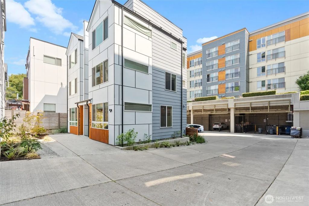 4540 40th Avenue Sw, Seattle