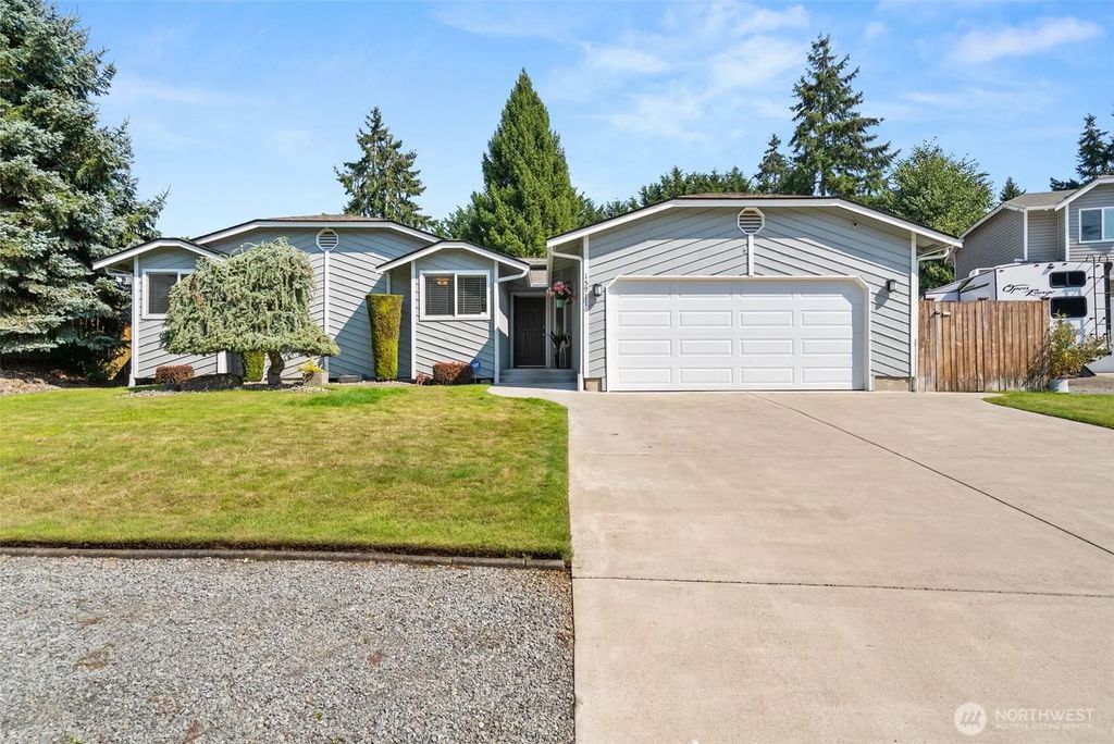 15911 91st Avenue Ct, Puyallup