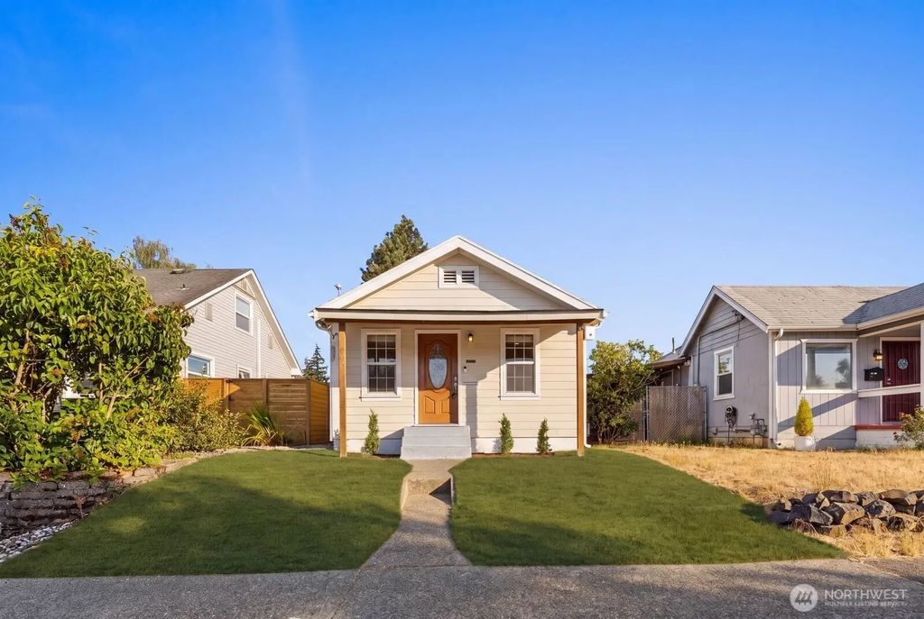 6622 S Warner Street, Tacoma