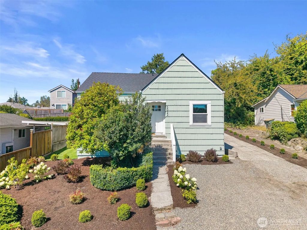 3022 S Holden Street, Seattle