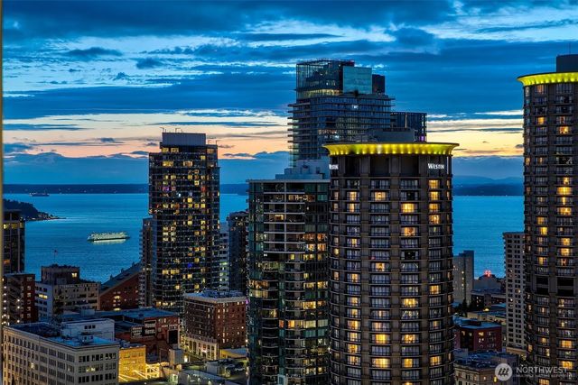 737 Olive Way 3101, Seattle