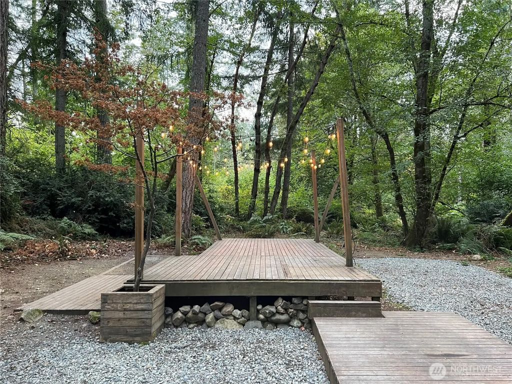 13220 Sw 244th St, Vashon
