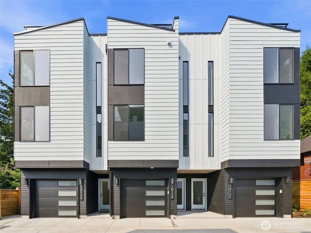 1014 C Ne 70th Street C, Seattle