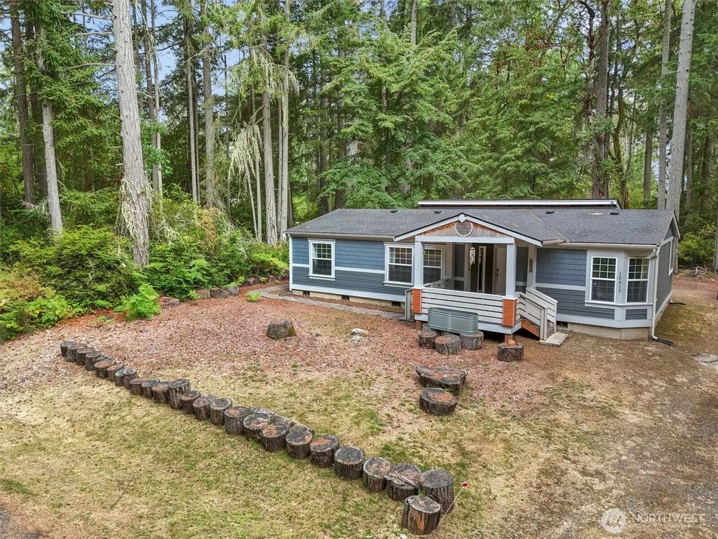 10517 Matthews Way, Anderson Island