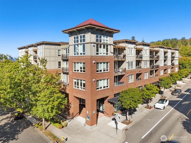 1880 25th Avenue Ne 210, Issaquah