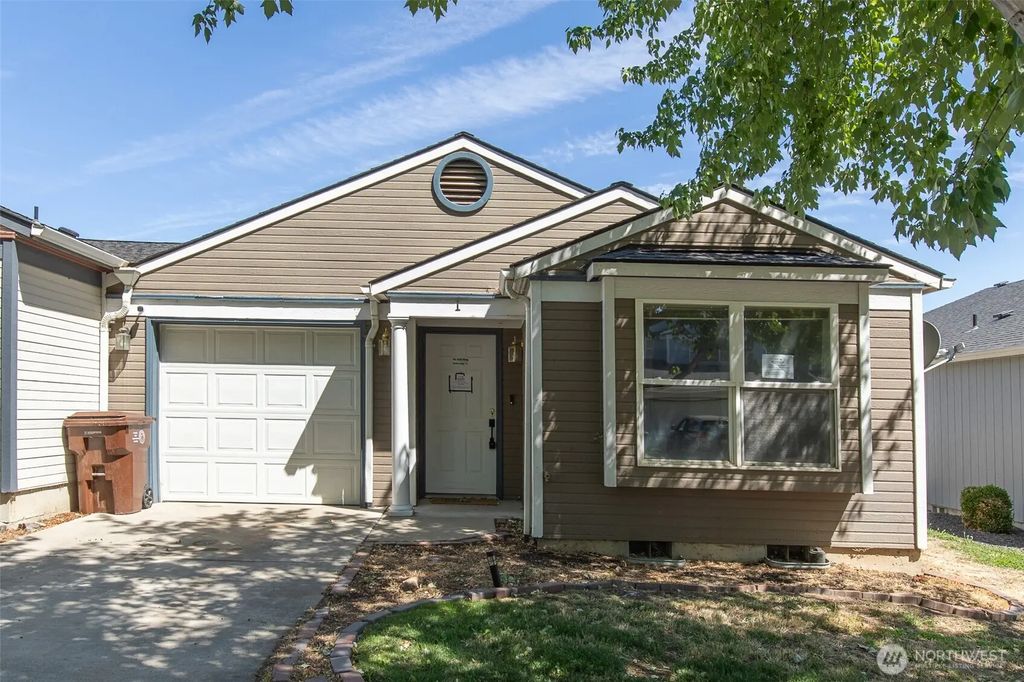 105 Peach Tree Lane 1, Yakima