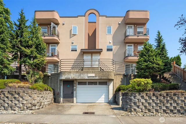 3216 14th Avenue W 202, Seattle