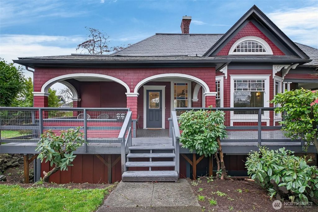 1800 J Street, Bellingham