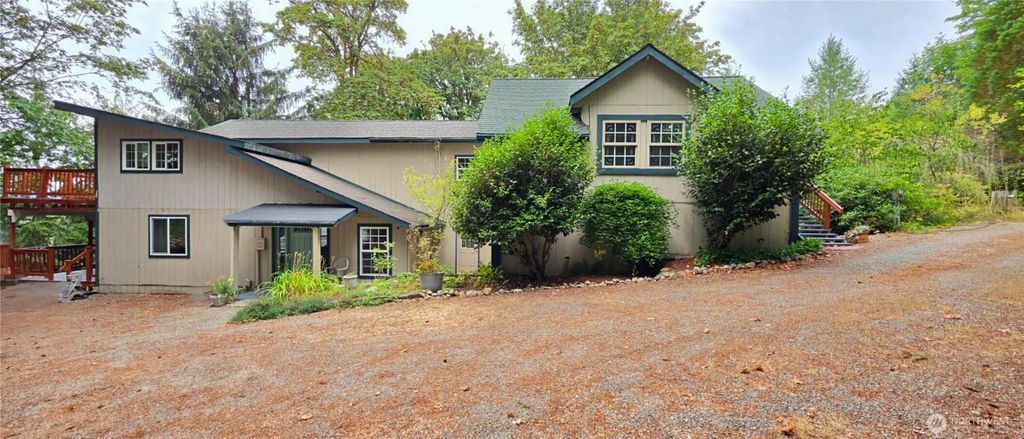 890 W Wynwood Drive, Shelton