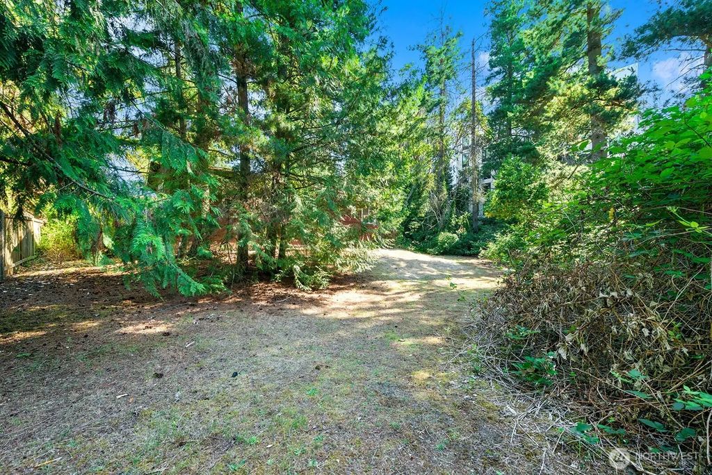 17552 12th Avenue Ne, Shoreline
