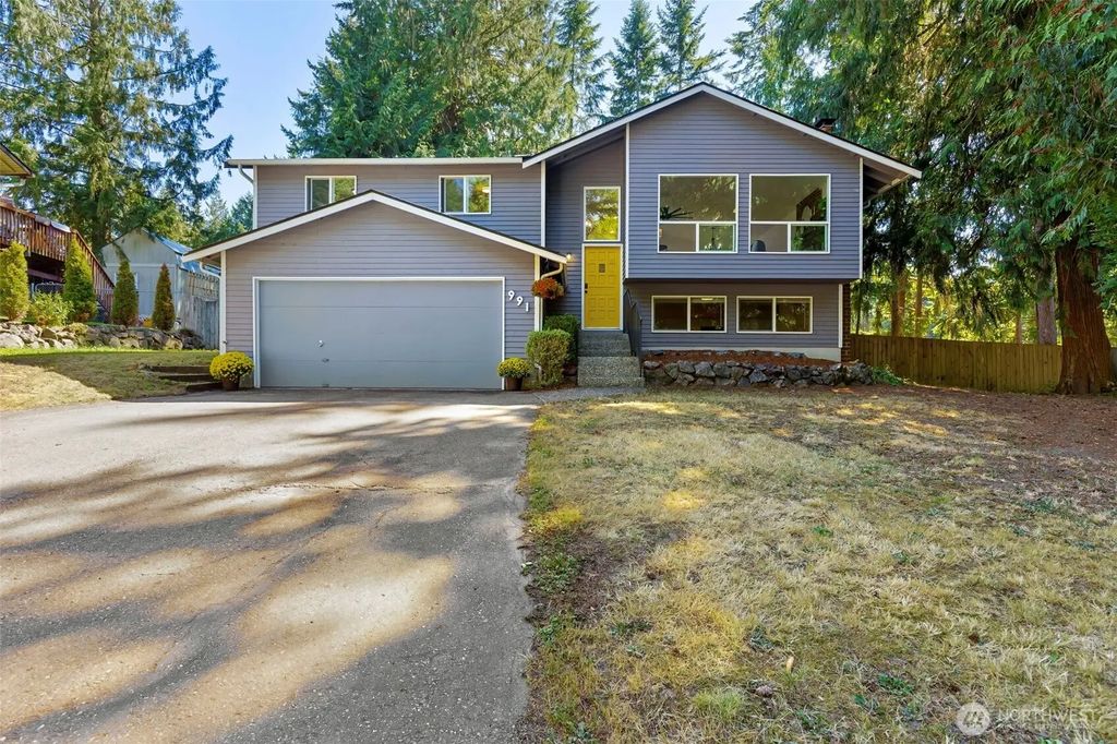 991 Melia Lane Ne, Bremerton