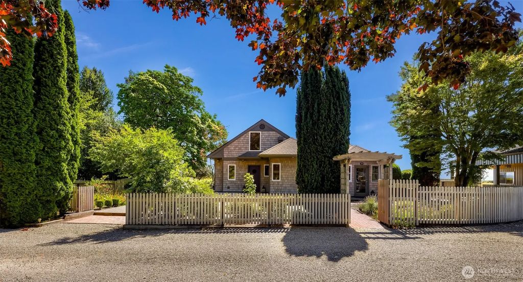 5836 Chuckanut Drive, Bow