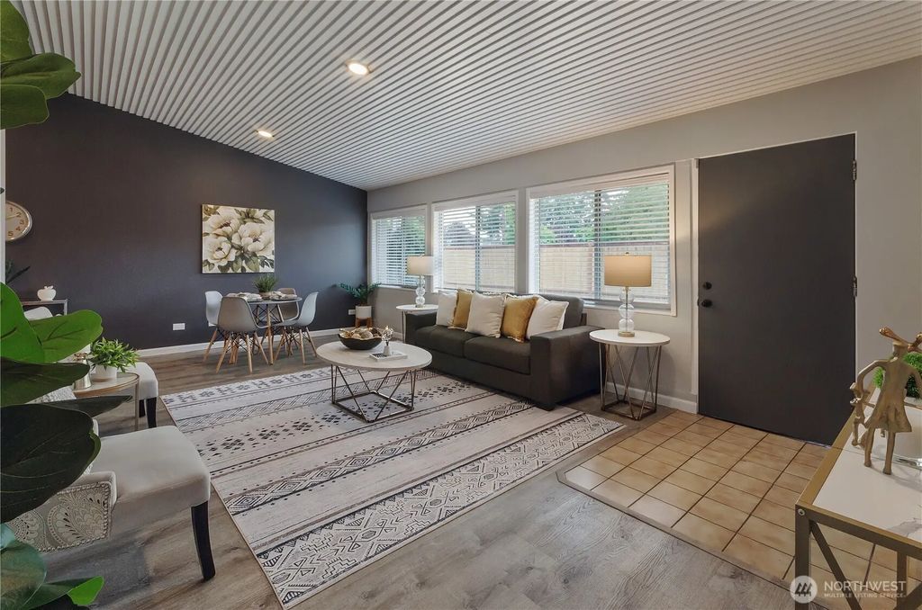 9711 Farwest Drive Sw, Lakewood