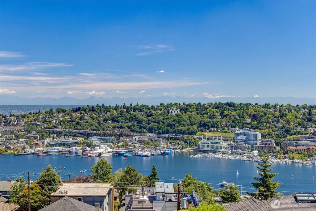 1518 4th Avenue N, Seattle