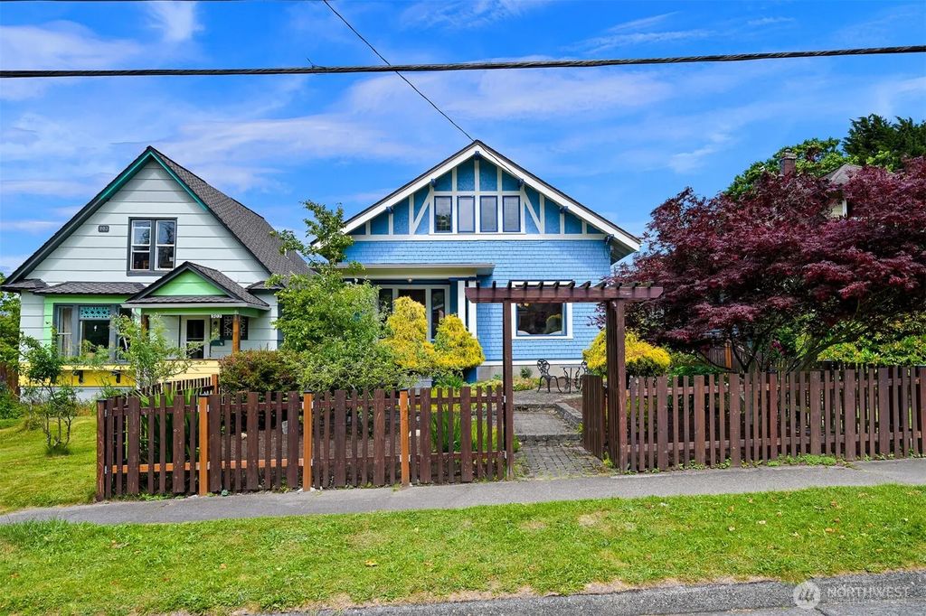 905 E Maple Street, Bellingham