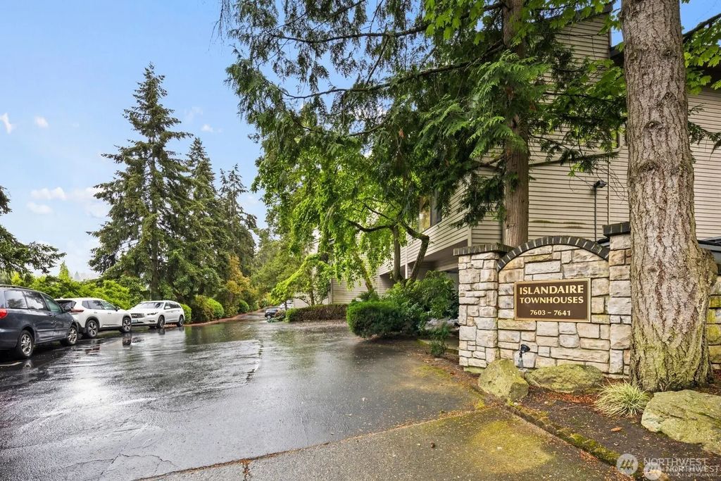 7639 Se 29th Street, Mercer Island