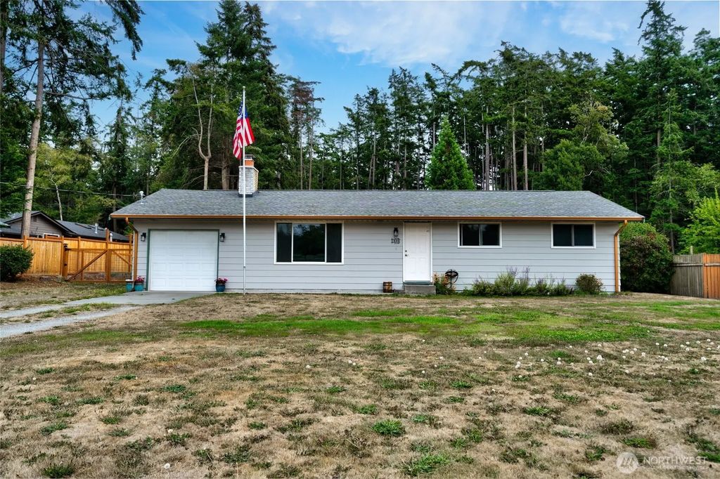 1808 Wellington Drive, Oak Harbor