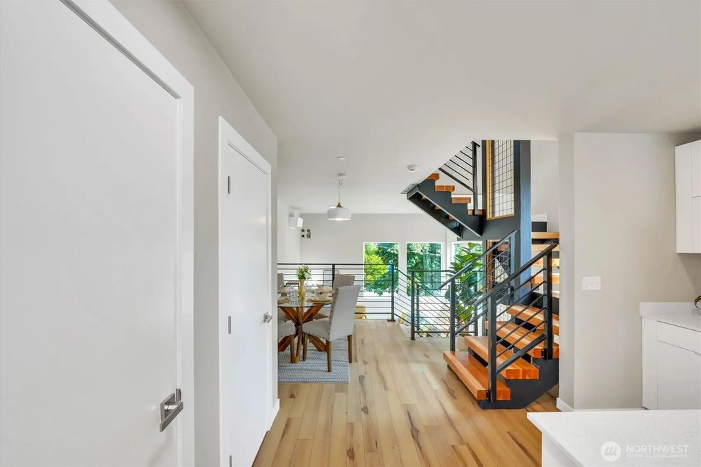 2535 S I Street E, Tacoma