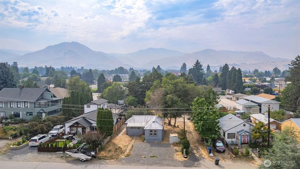 504 Ramona Avenue, Wenatchee