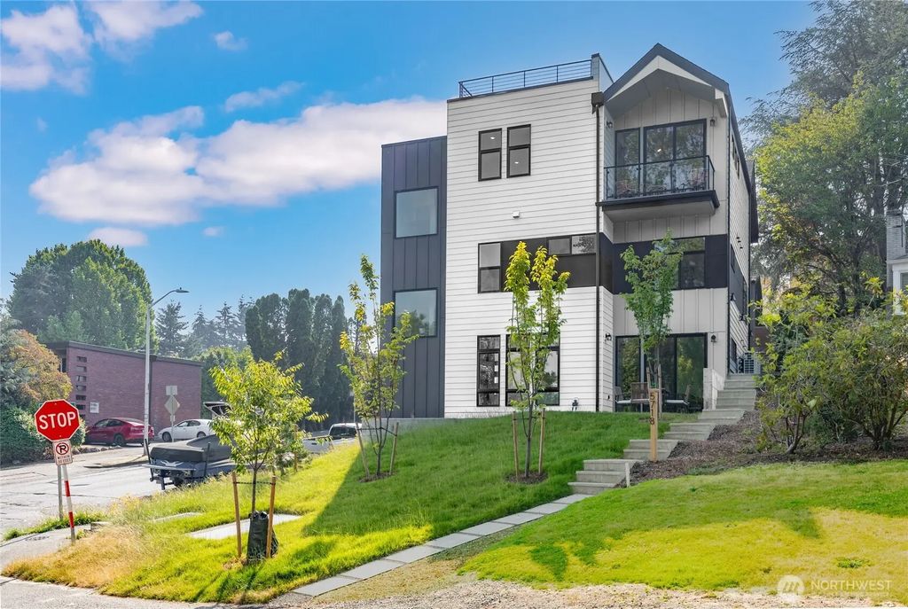 5718 Ne 65th Street, Seattle