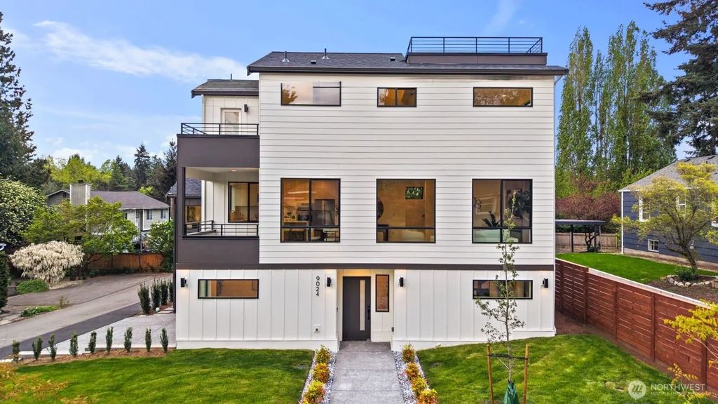 9024 Corliss Avenue N, Seattle