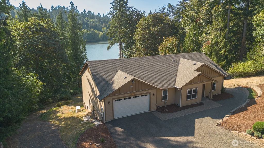 8479 E Caraway Road, Port Orchard