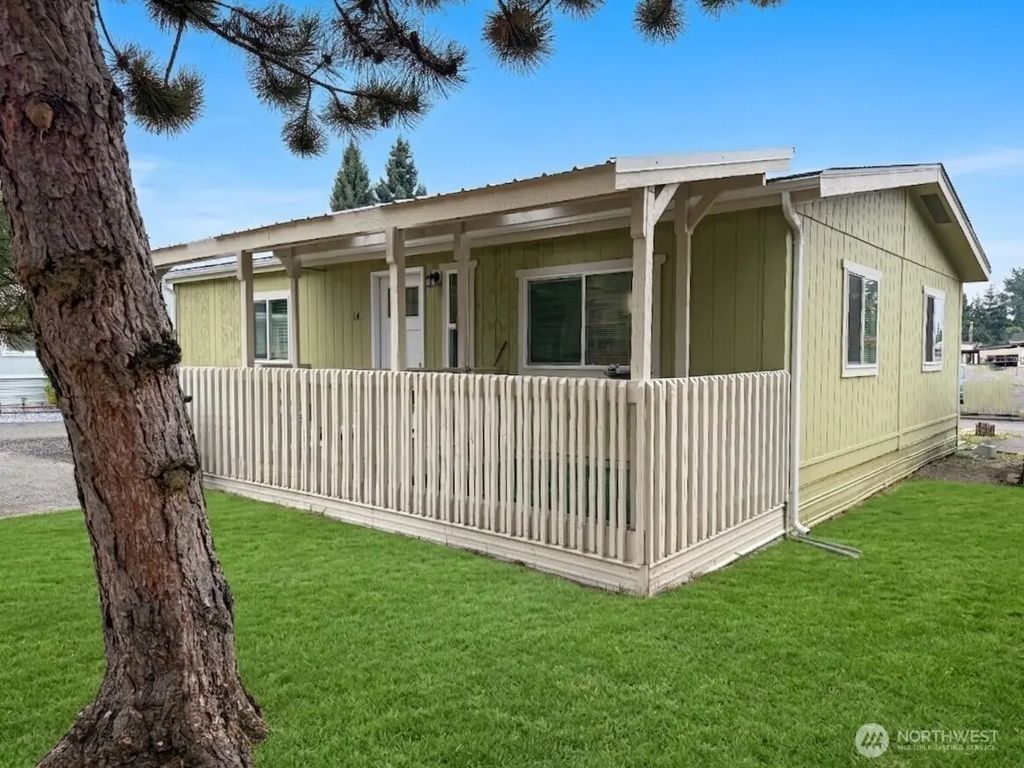8329 19th Avenue Ct E 14, Tacoma