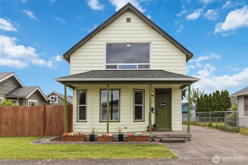 704 Columbia Street, Kelso