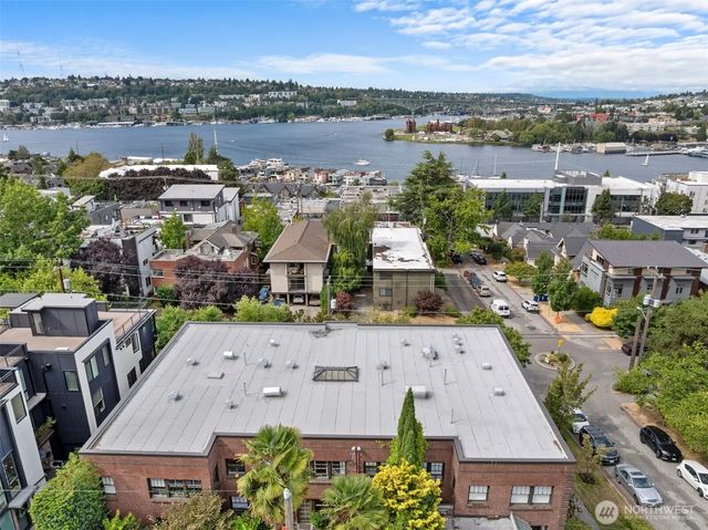 2634 Franklin Avenue E 202, Seattle