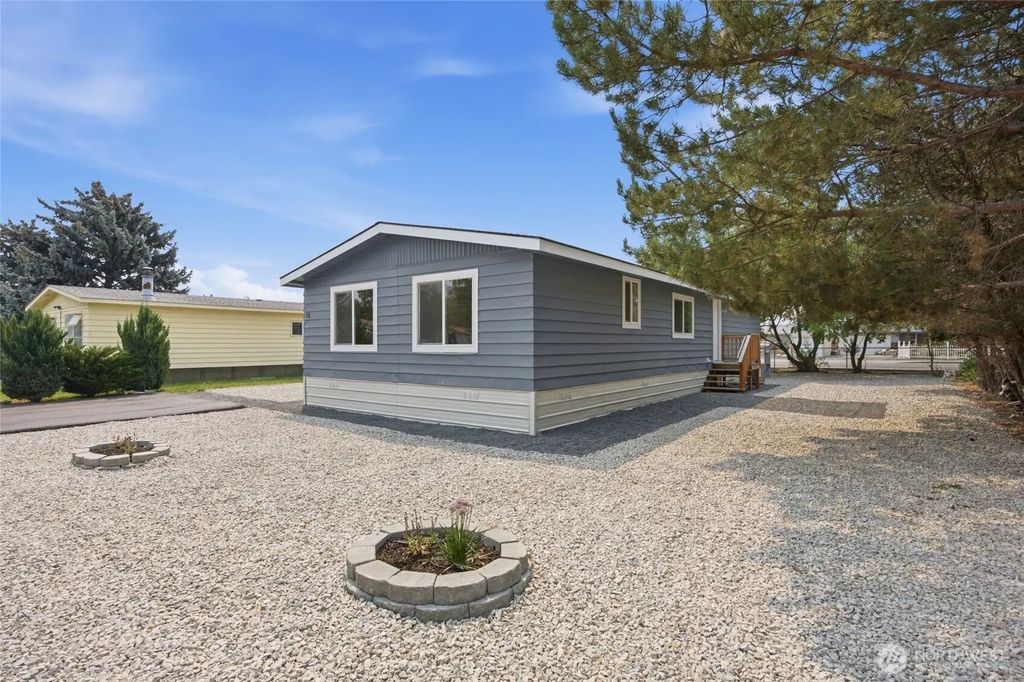 4816 Airway Drive Ne 18, Moses Lake