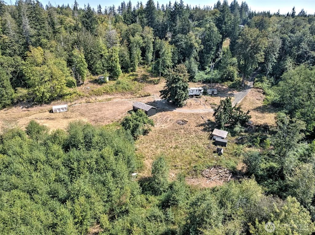 1250 E Crestview Drive, Shelton