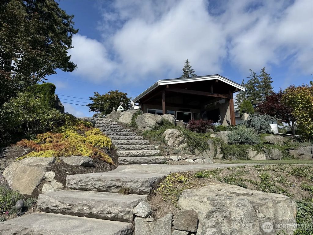 1230 East Treasure Island Drive, Grapeview