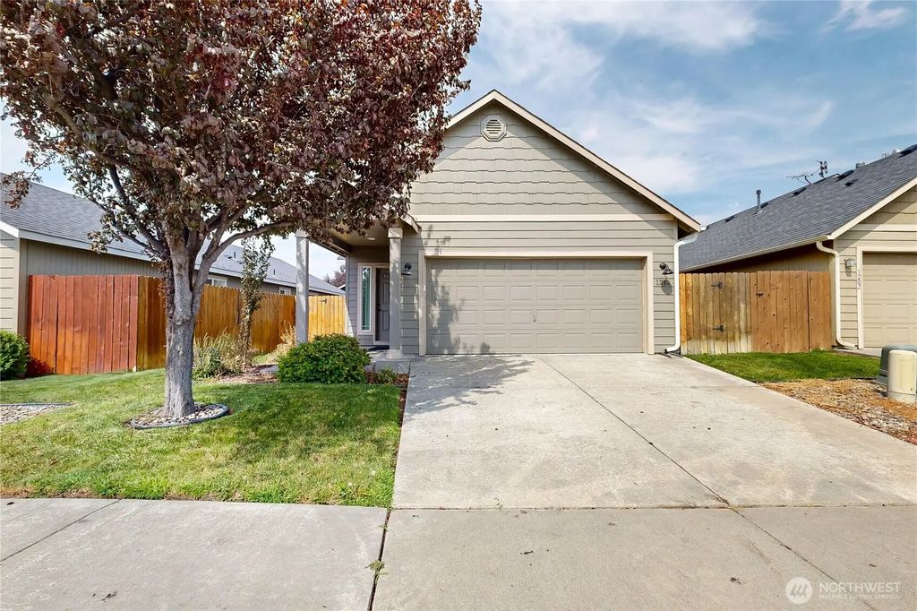1212 Sw Carver Street, College Place
