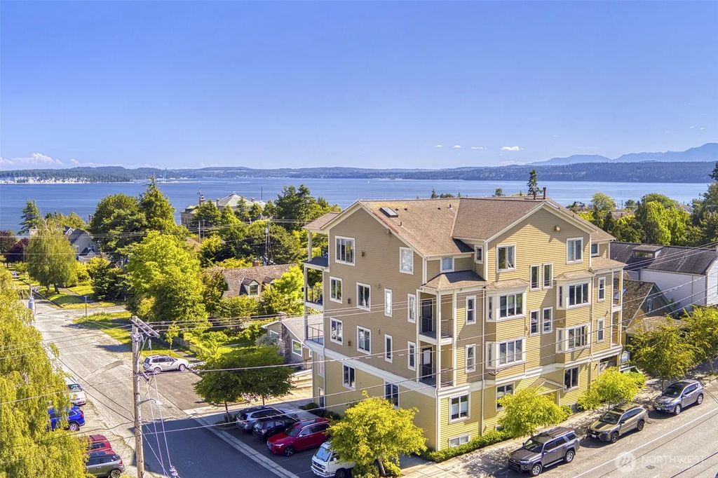 1215 Lawrence Street 101, Port Townsend
