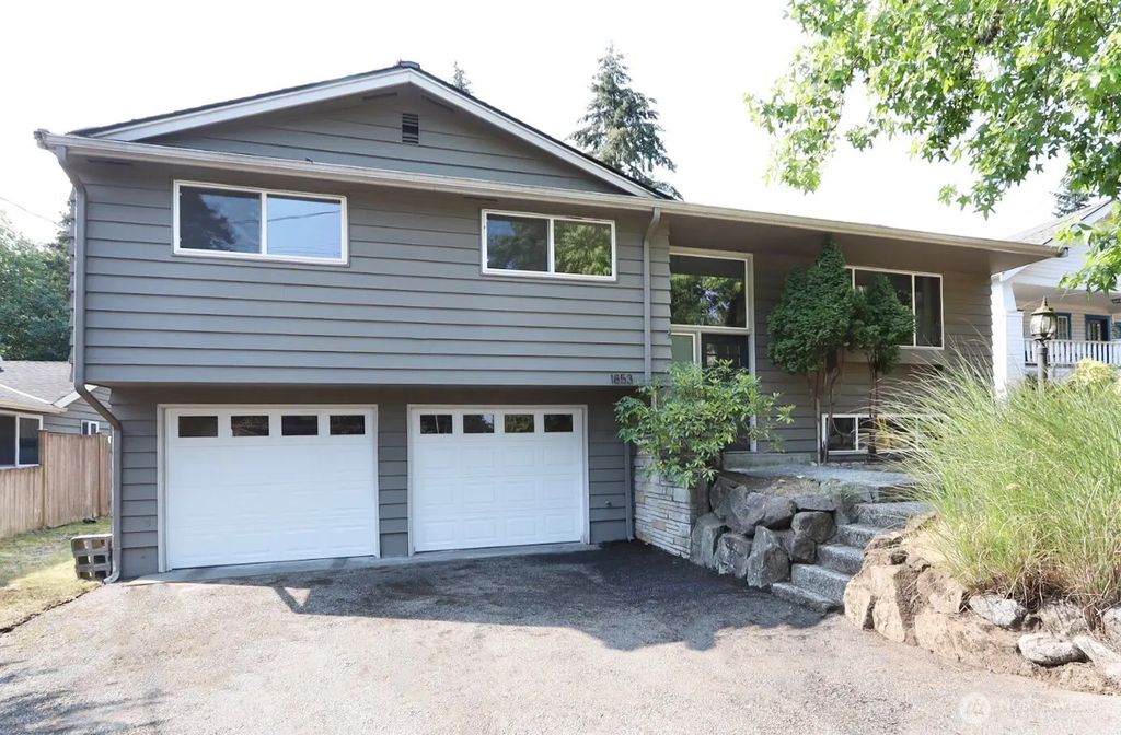 1853 N 200th Street, Shoreline
