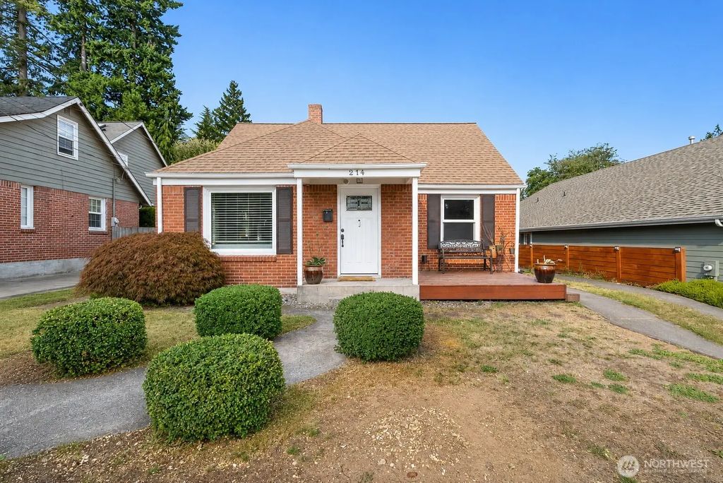 214 Summit Avenue, Fircrest