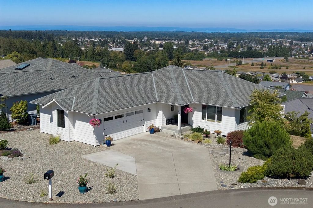 61 Jade Circle, Sequim