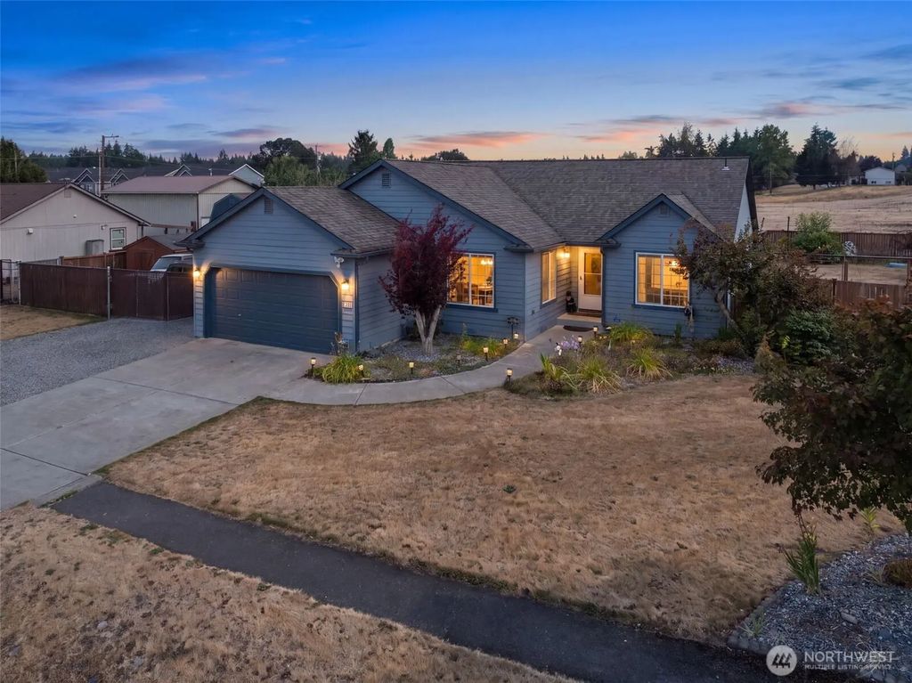 2708 180th Street E, Tacoma