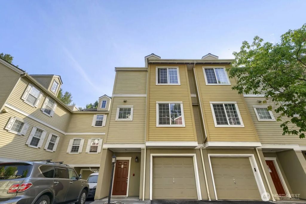 1800 Ne 40th Street F3, Renton