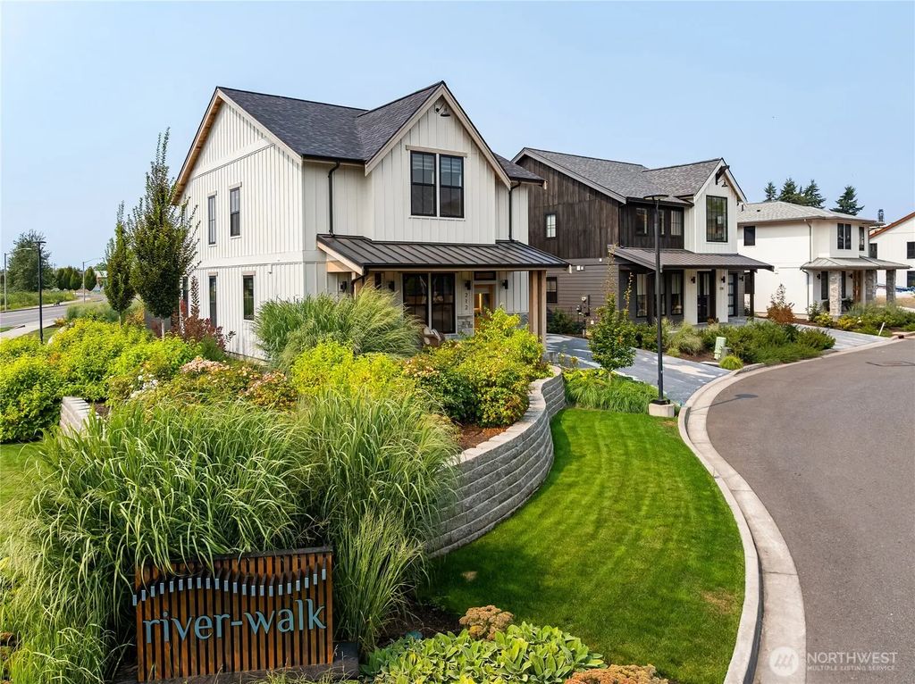 212 Riverwalk Drive, Lynden