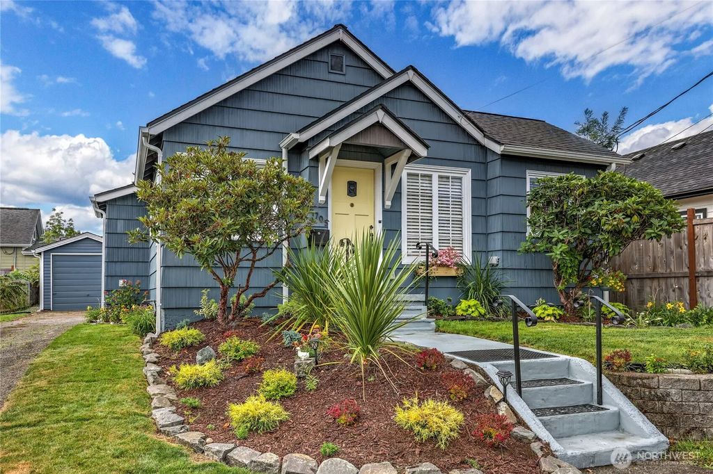 1705 13th Street, Bremerton