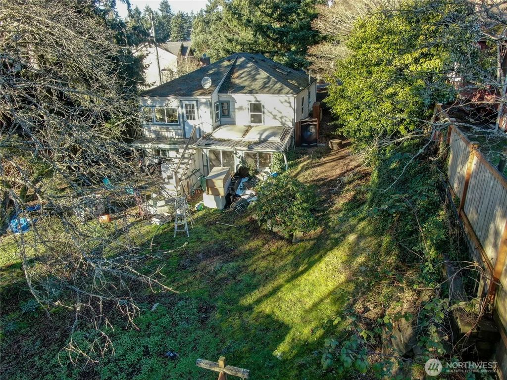 317 N 138th Street, Seattle