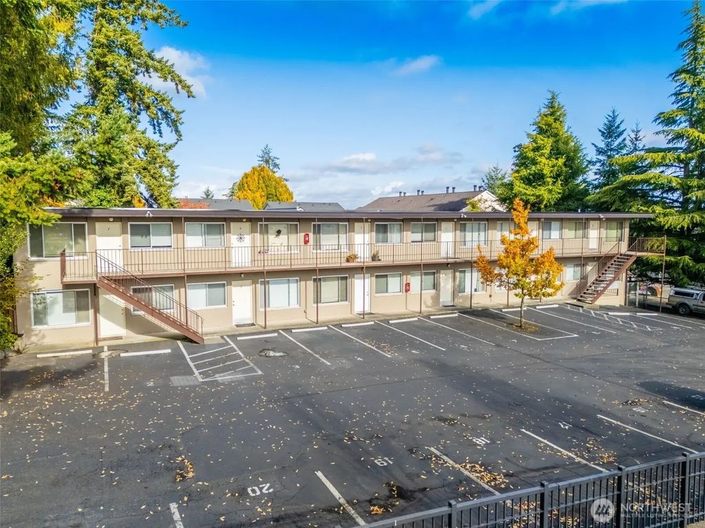 936 N 198th Street, Shoreline