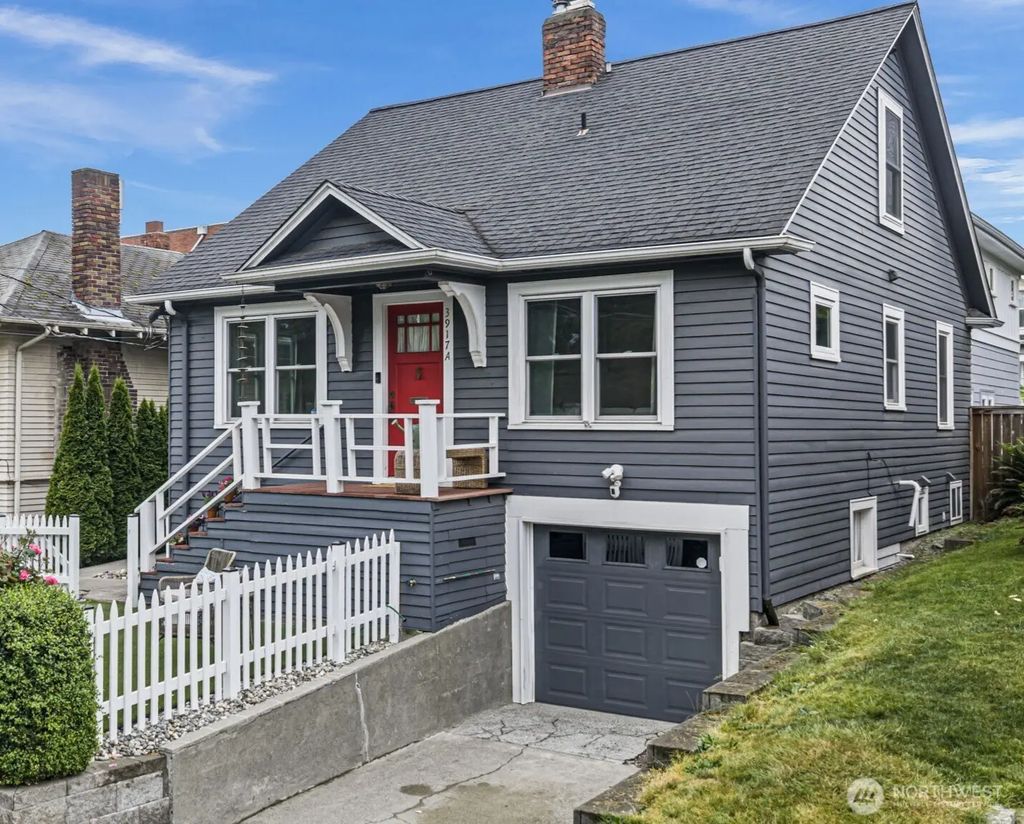 3917 Midvale Avenue N A, Seattle