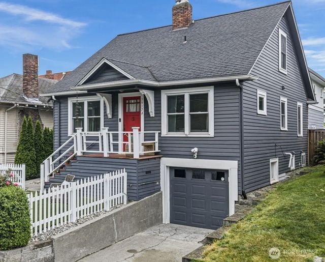 3917 Midvale Avenue N A, Seattle