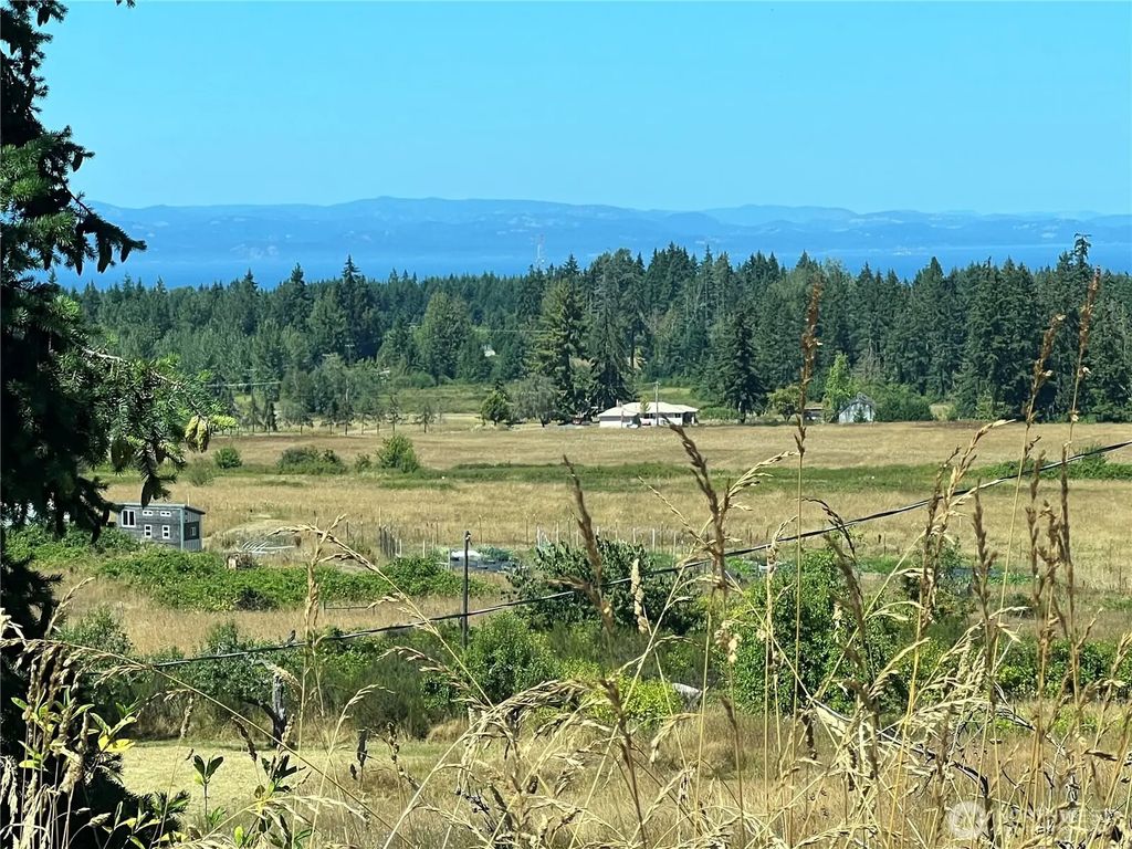 262 Laird Road, Port Angeles