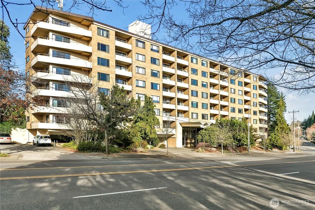 4545 Sand Point Way Ne 207, Seattle